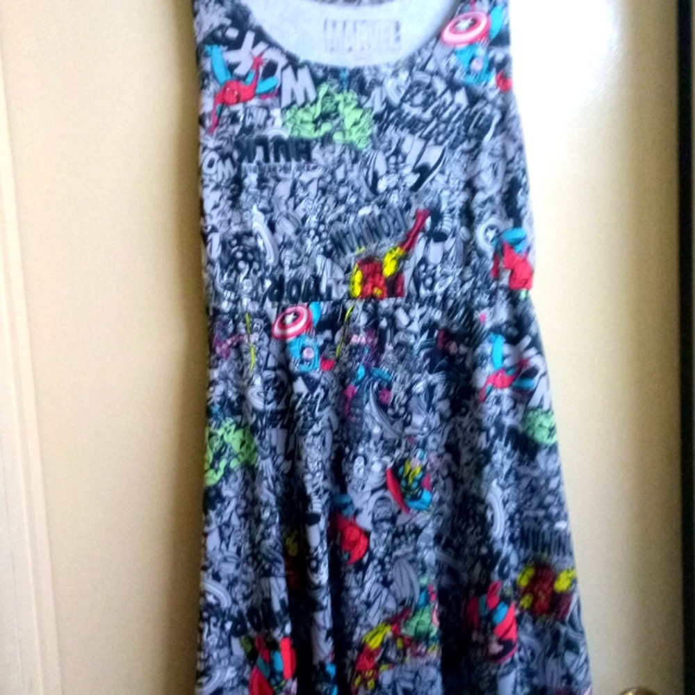 Marvel print dress knee high